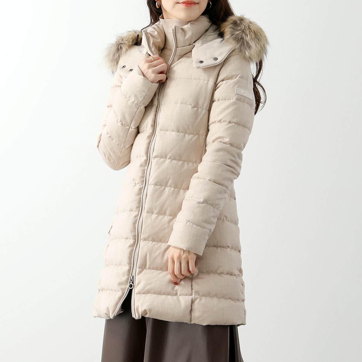 p様 TATRAS ラヴィアナ ファーダウンジャケット Aライン S 楽天市場