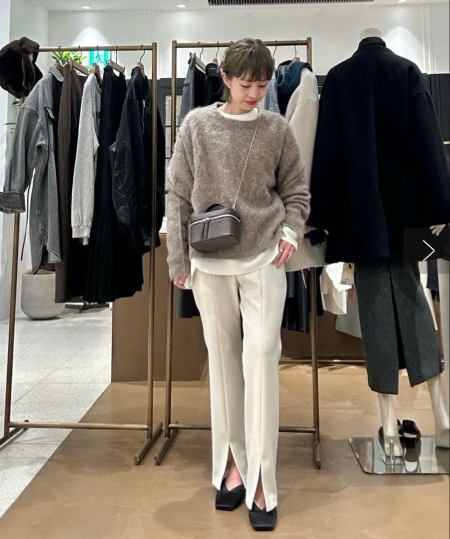 専用⭐️WhimGazette スーリーアルパカクルーネックプルオーバー　モカ スーリーアルパカクルーネックプルオーバー | Whim Gazette(ウィム