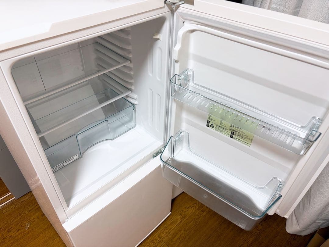 TWINBIRD HR-F911型冷蔵庫、冷蔵室　2021年