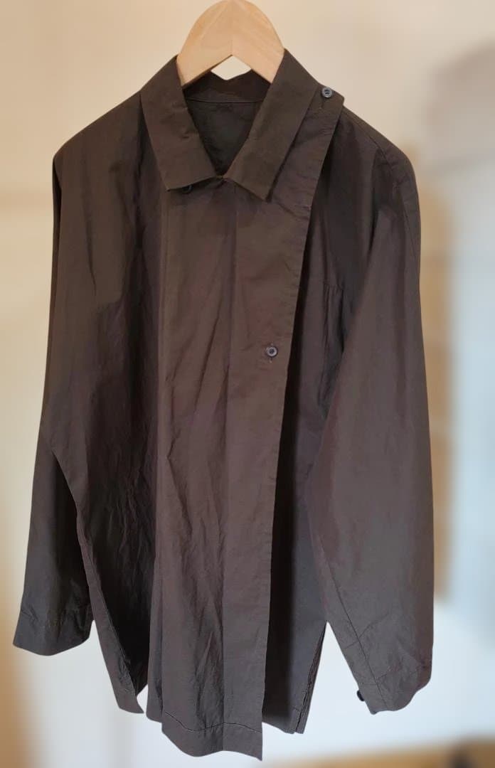 オムプリッセ　イッセイミヤケ　HOMME PLISSE FRESHEN　シャツ HOMME PLISSÉ ISSEY MIYAKE コレクション SPRING SUMMER 2022